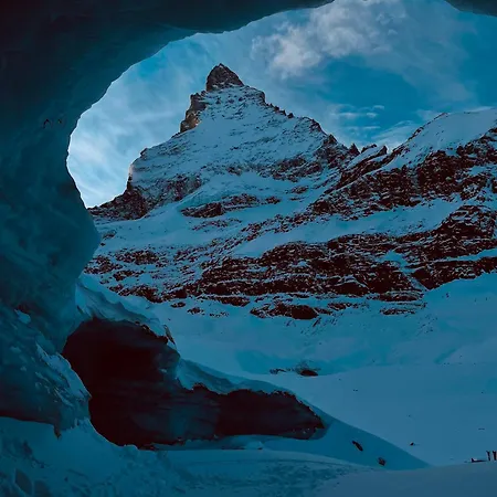 Basecamp Szálloda Zermatt