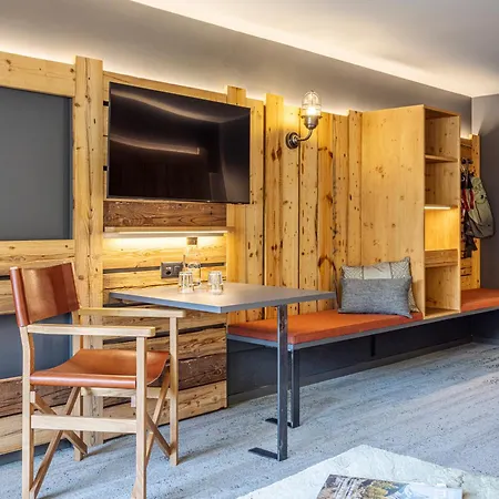 Отель Basecamp Церматт