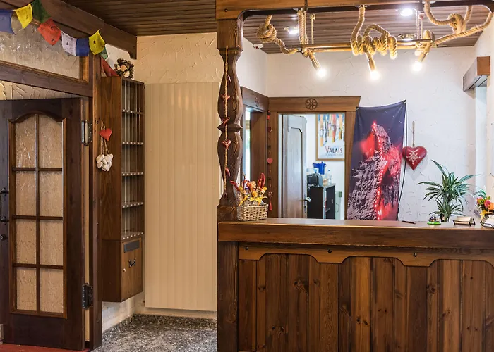 Basecamp Отель 3*